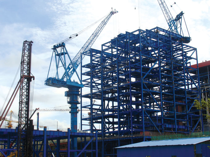 梅州荷樹園電廠2臺(tái)300MW機(jī)組配置電廠鍋爐鋼架安裝工程 梅州荷樹園電廠2臺(tái)300MW機(jī)組配置電廠鍋爐鋼架安裝工程